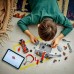 Lego F1 pitstopa un boksu apkalpe ar Ferrari automašīnu (60443)